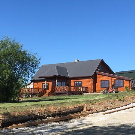 Log House Hideaway Villa Johnswell Exterior photo